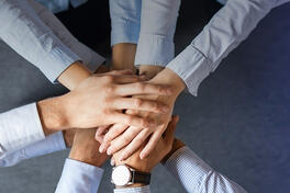 ЙРС Каррьере