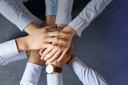 ПРИСОЕДИНЯЙТЕСЬ К НАШЕЙ КОМАНДЕ, ЧТОБЫ УВЕРЕННО СМОТРЕТЬ В БУДУЩЕЕ 